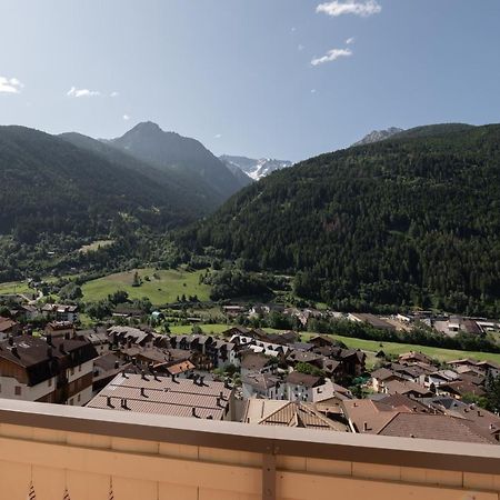 Hotel Vezza Alpine Lodge & Spa Vezza dʼOglio Esterno foto