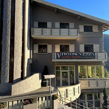 Hotel Vezza Alpine Lodge & Spa Vezza dʼOglio Esterno foto