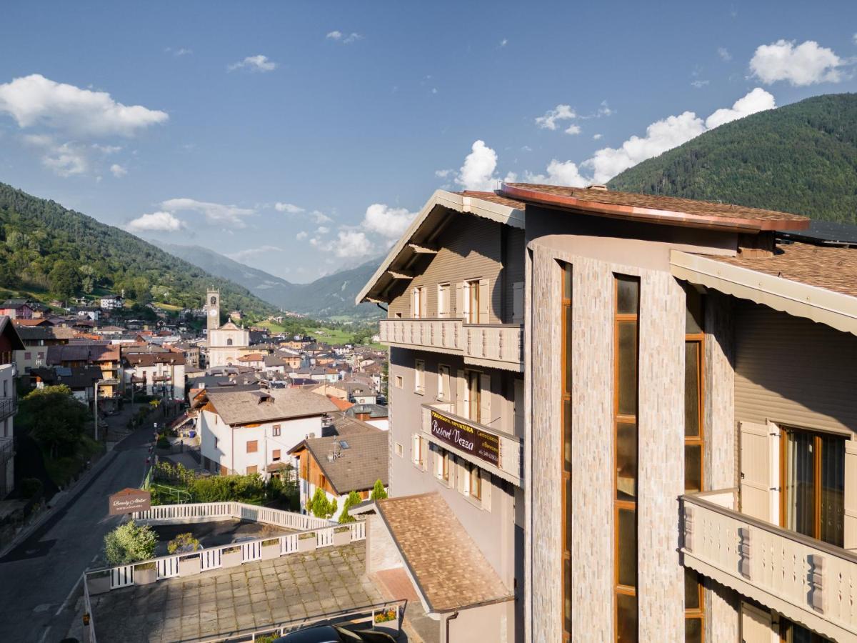 Hotel Vezza Alpine Lodge & Spa Vezza dʼOglio Esterno foto